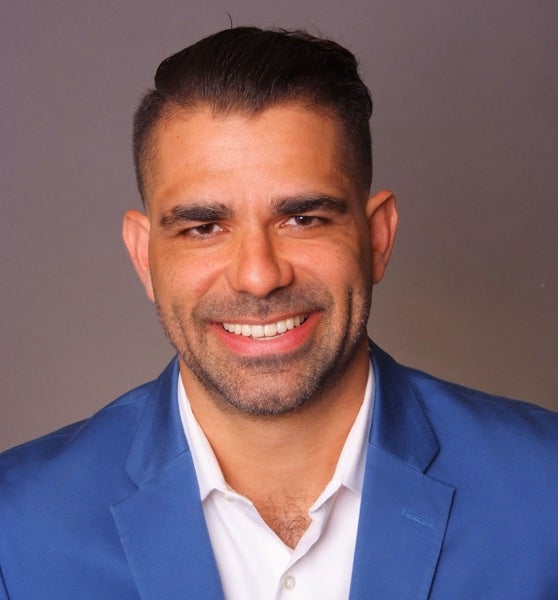 Roberto Leitao, Realtor DRE#1931455